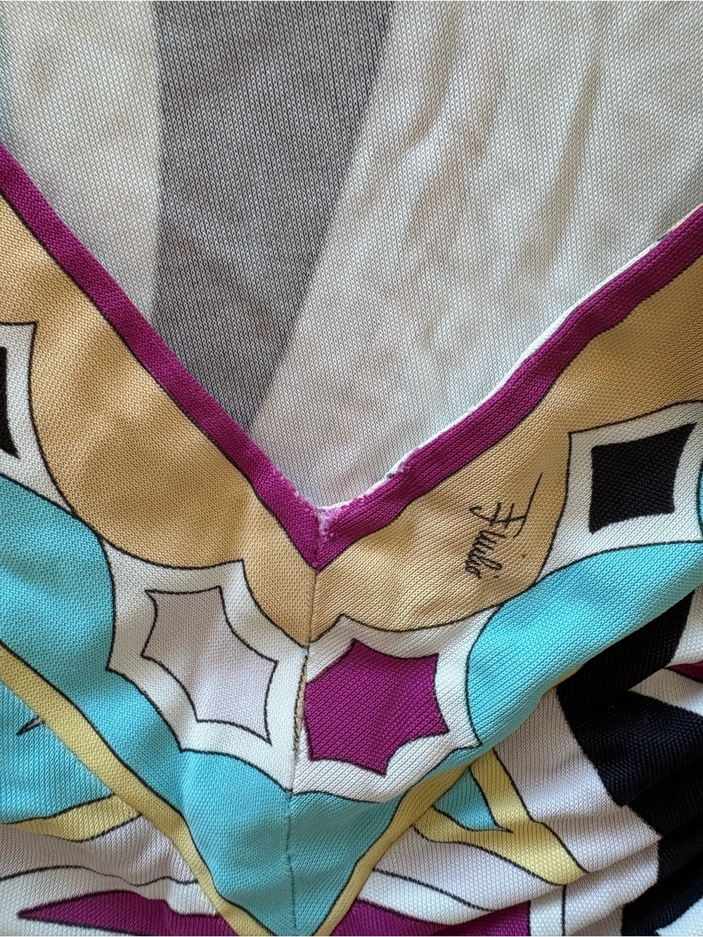 Emilio Pucci Long Sleeve V-Neck Top in Teal, Pink, Yellow, Black - Picture 3 of 9